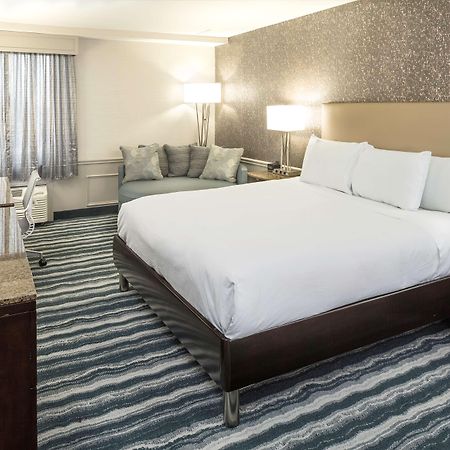 Doubletree By Hilton Hotel Wilmington Εξωτερικό φωτογραφία